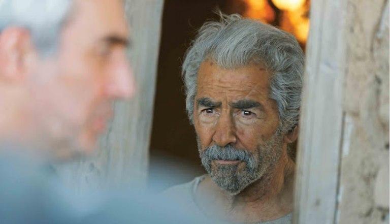 نقد فیلمنامه و ساختار فیلم خروج به کارگردانی ابراهیم حاتمی کیا؛ بزن بریم به سرعت برق و باد!