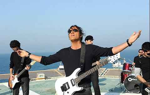 اینجا تاریک نیست